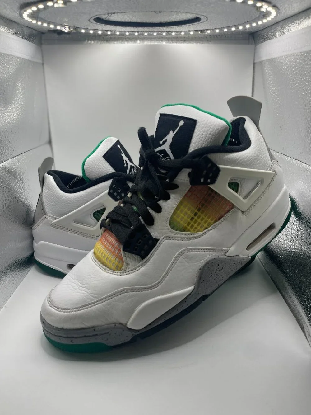 Rare Authentic Air Jordan 4 Retro Rasta (COMES WITH SHOE KEYCHAIN)!